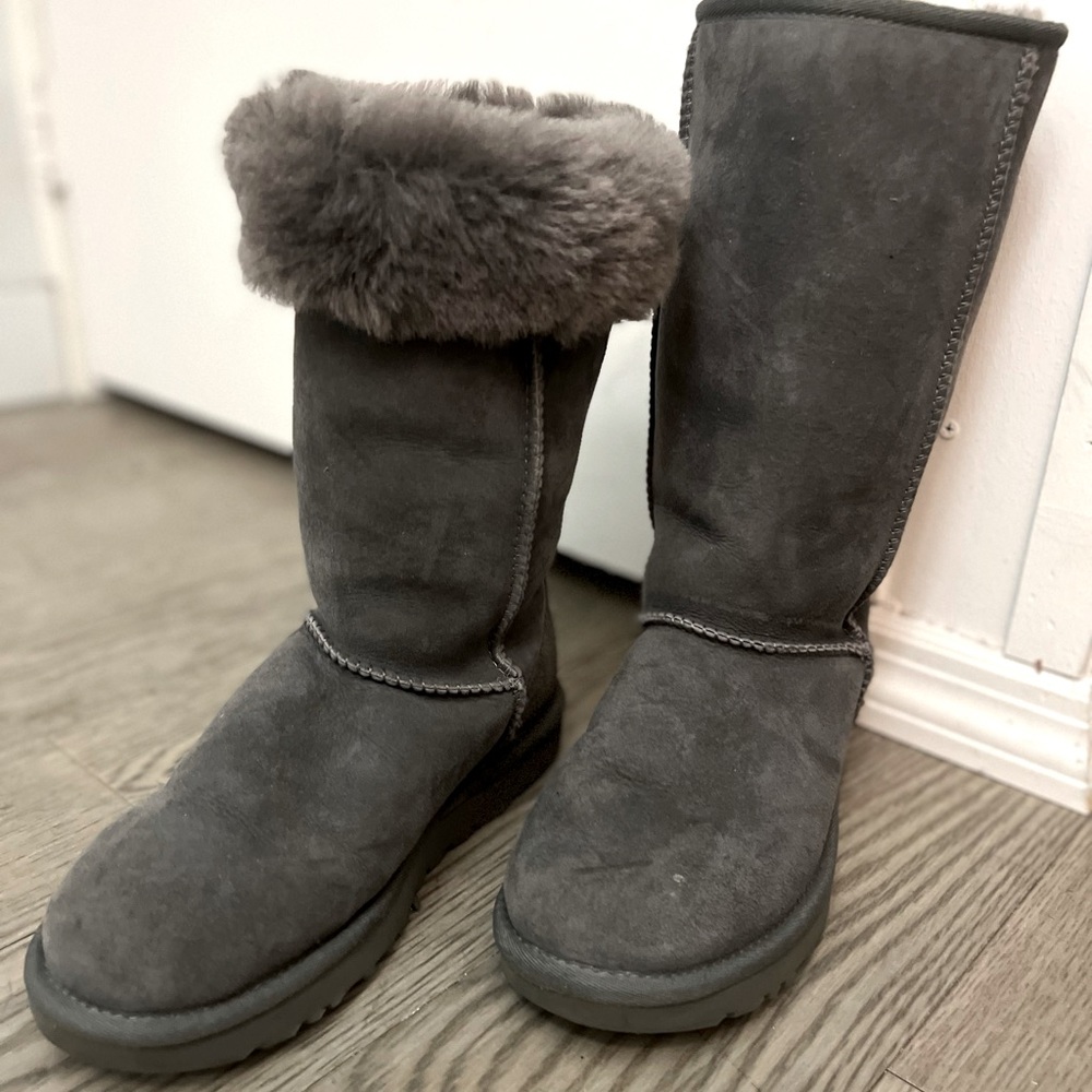 UGGS tall gray boots